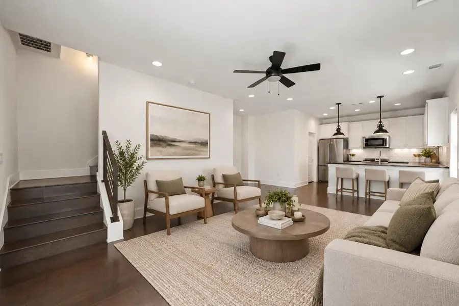 1008 Muse Ln, Austin, TX 78702 - #2