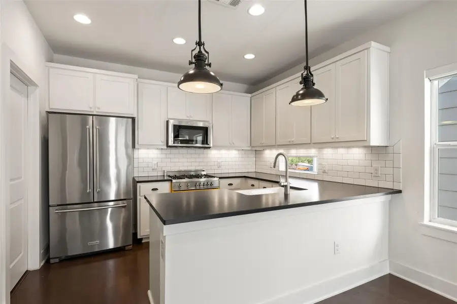1008 Muse Ln, Austin, TX 78702 - #3
