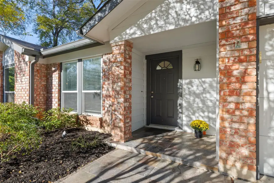 4504 Oak Creek Dr, Austin, TX 78727 - Image #2