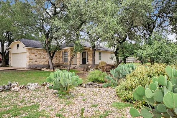 5 Dogwood Dr, Wimberley, TX 78676