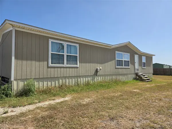 166 Brown Pelican Dr, Del Valle, TX 78617