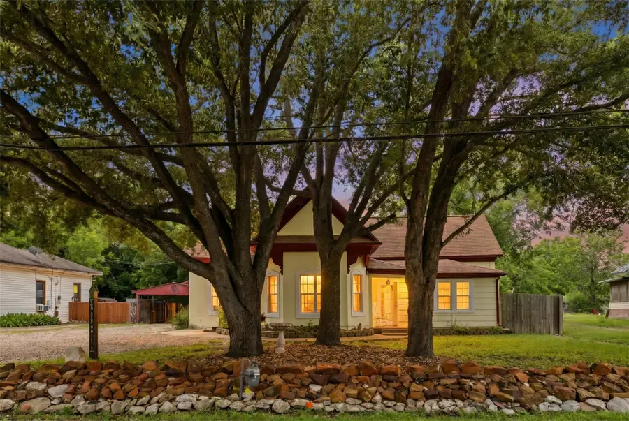 400 S Willis St, Granger, TX 76530 - #2