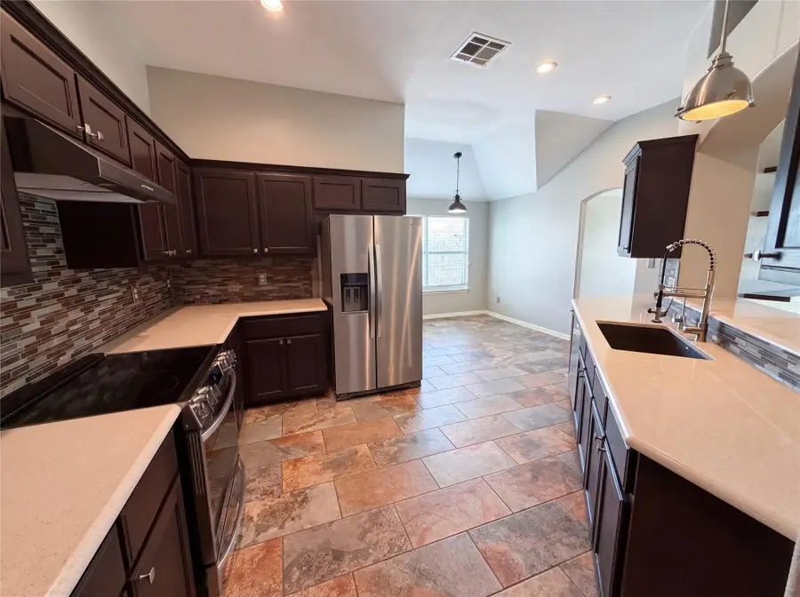 116 San Jacinto, Hutto, TX 78634 - #2