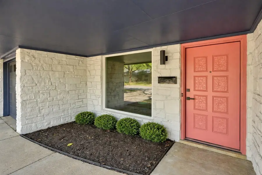 9801 Oak Hollow Dr, Austin, TX 78758 - #3