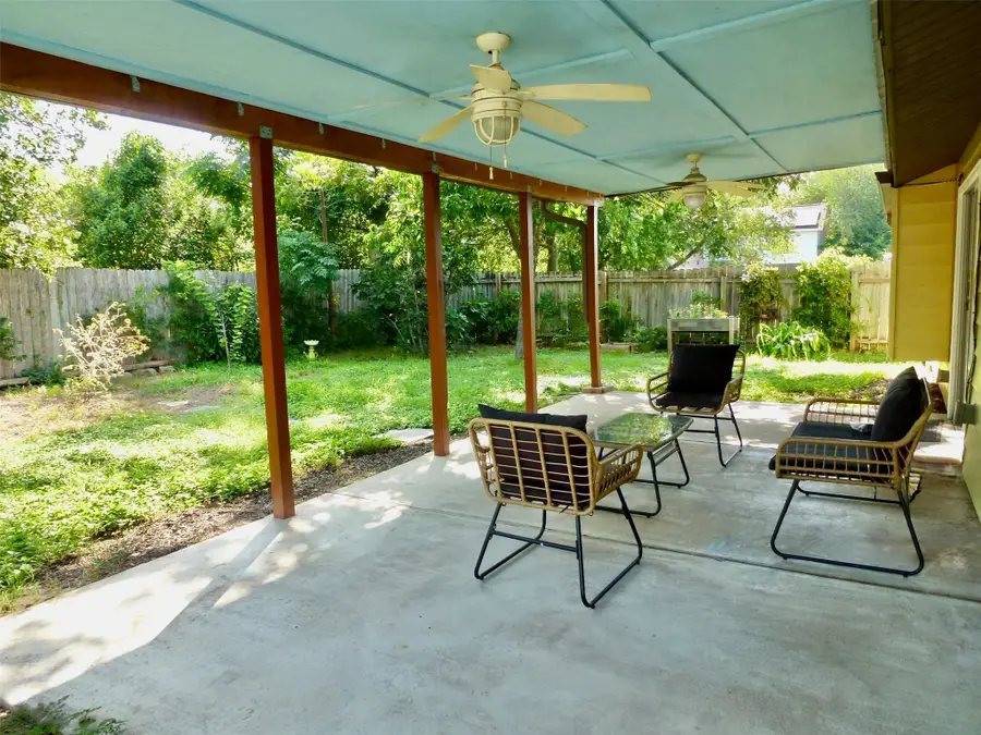 1213 Dunstan Dr, Austin, TX 78745 - #3