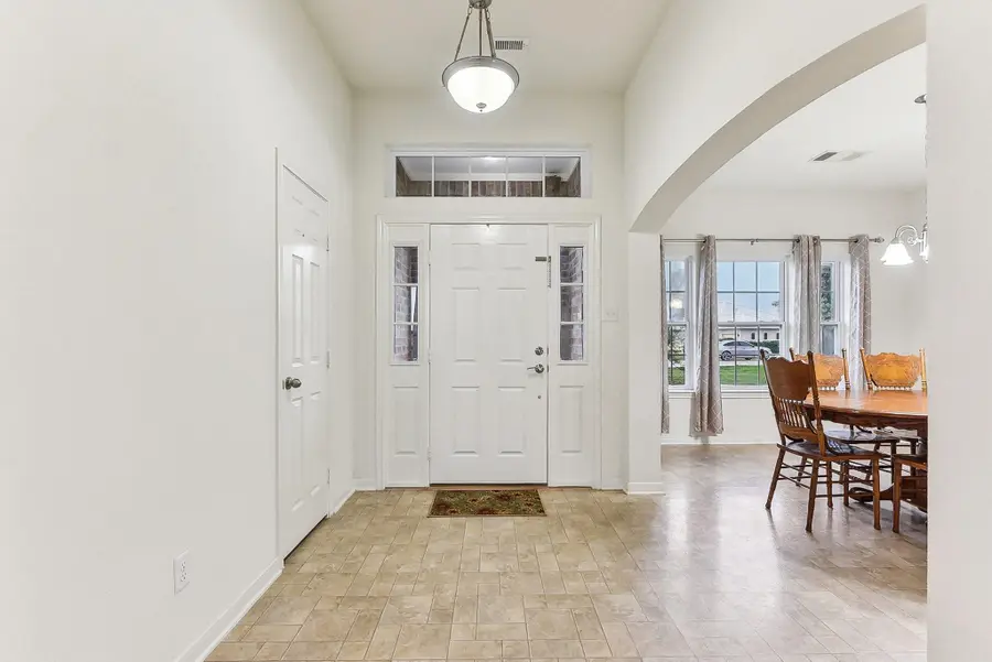 268 Chisholm Trl, Bastrop, TX 78602 - Image #3