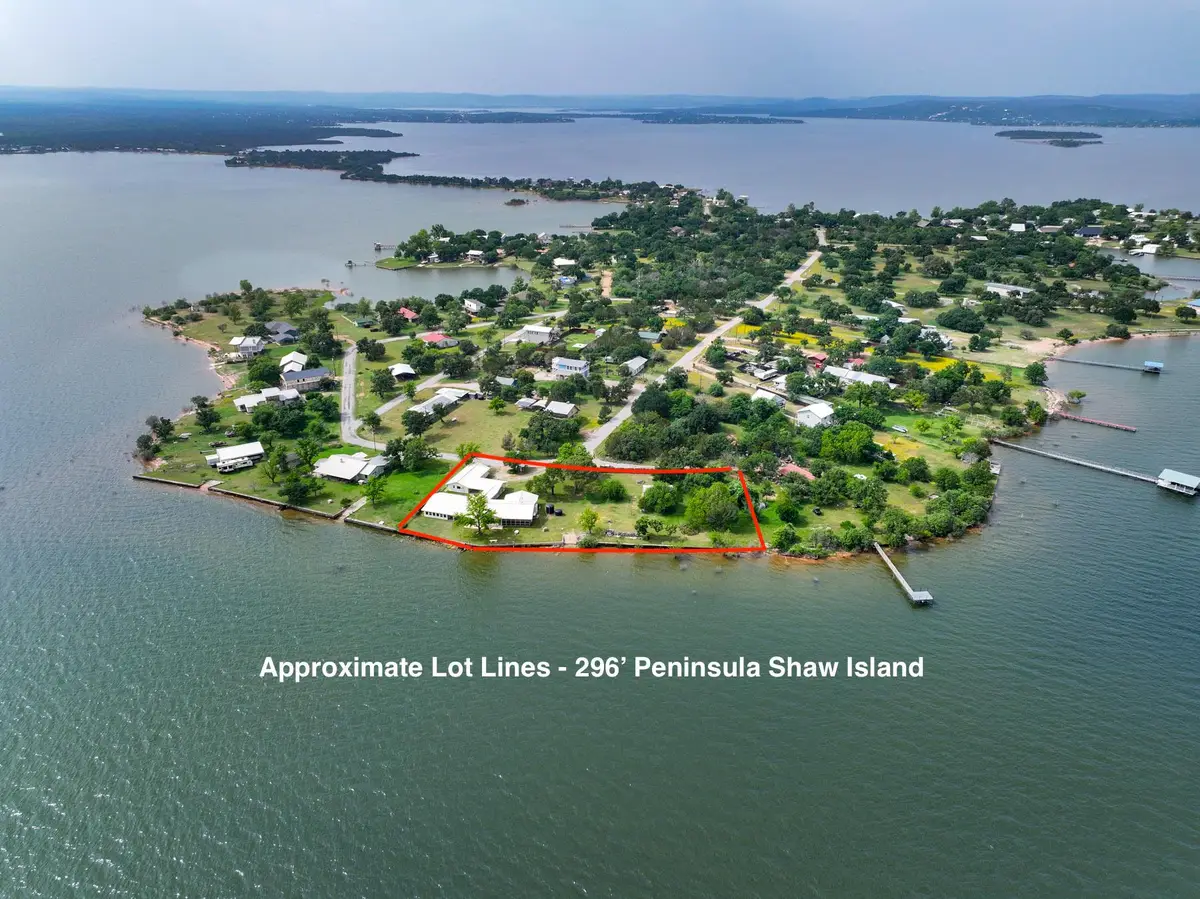 736 W Lakecrest Dr, Bluffton, TX 78607 - #1