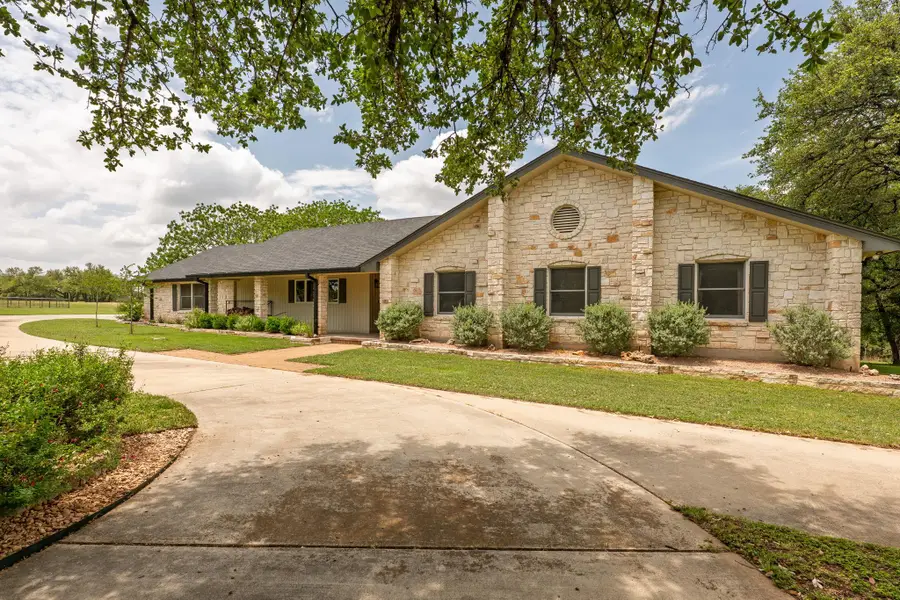 320 Greenridge Rd, Georgetown, TX 78628 - #2