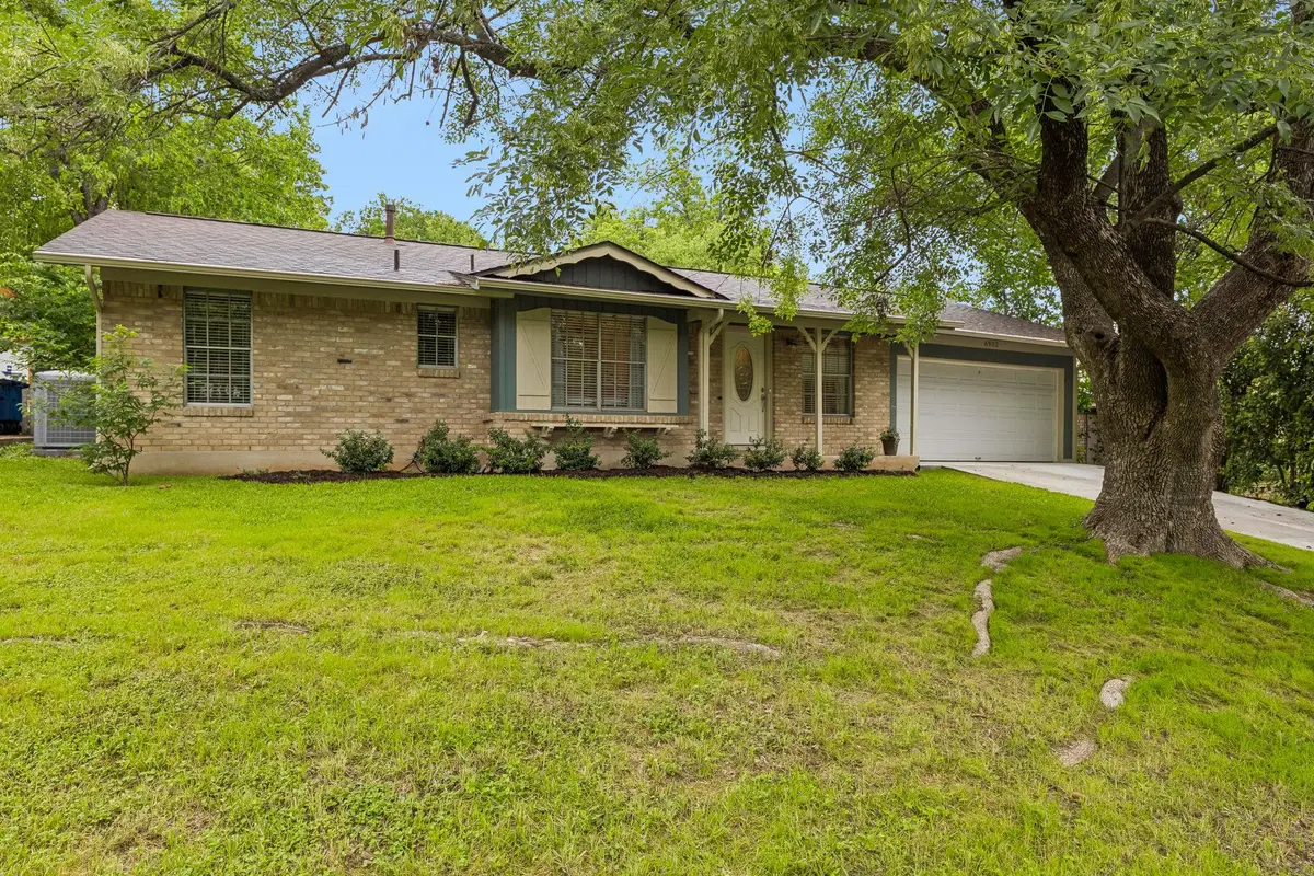 6902 Notre Dame Dr, Austin, TX 78723 - #1