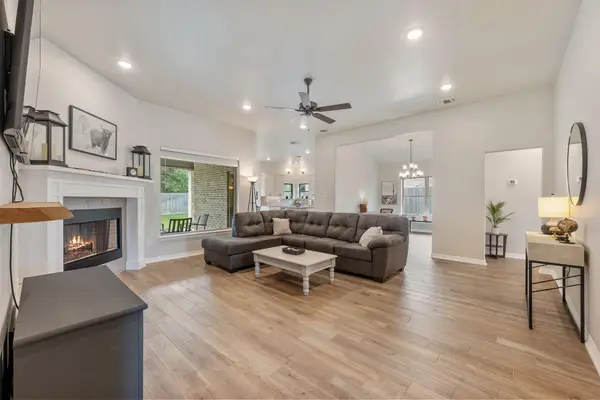 621 Holstein Dr, Belton, TX 76513