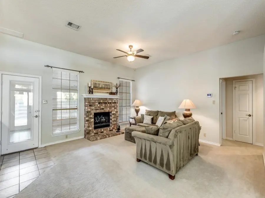 7709 Vail Valley Dr, Austin, TX 78749 - #2