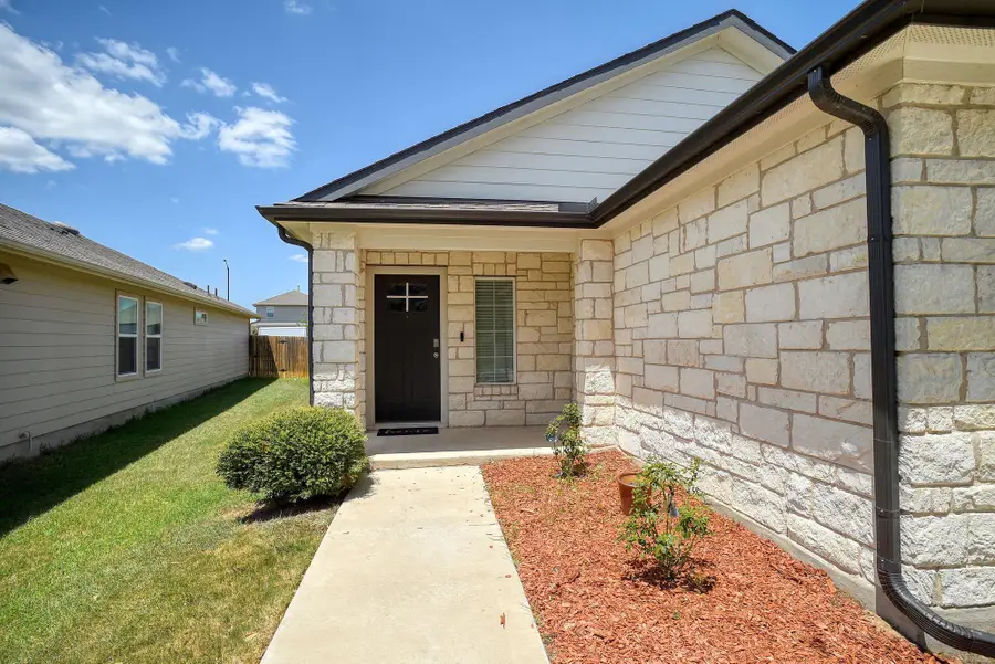 706 Roaring Fork Ln, Bastrop, TX 78602 - #2