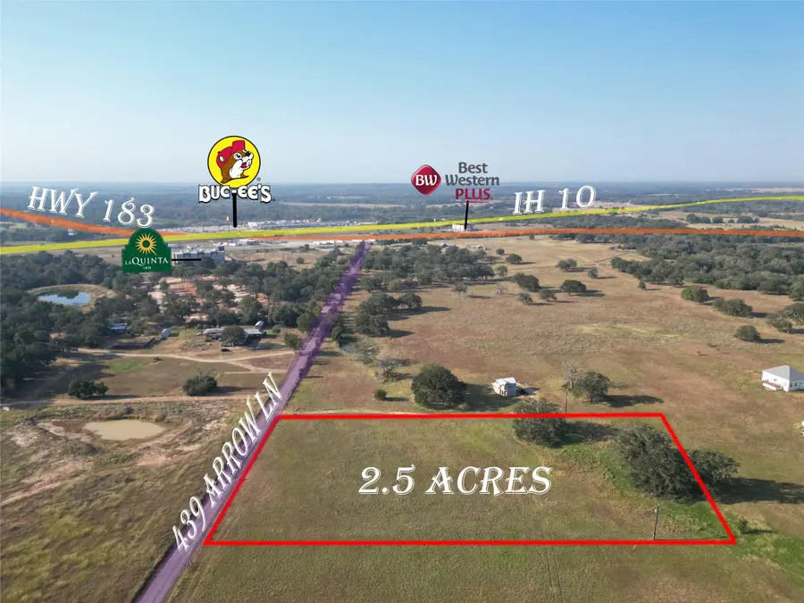 439 Arrow Ln, Luling, TX 78648 - #2