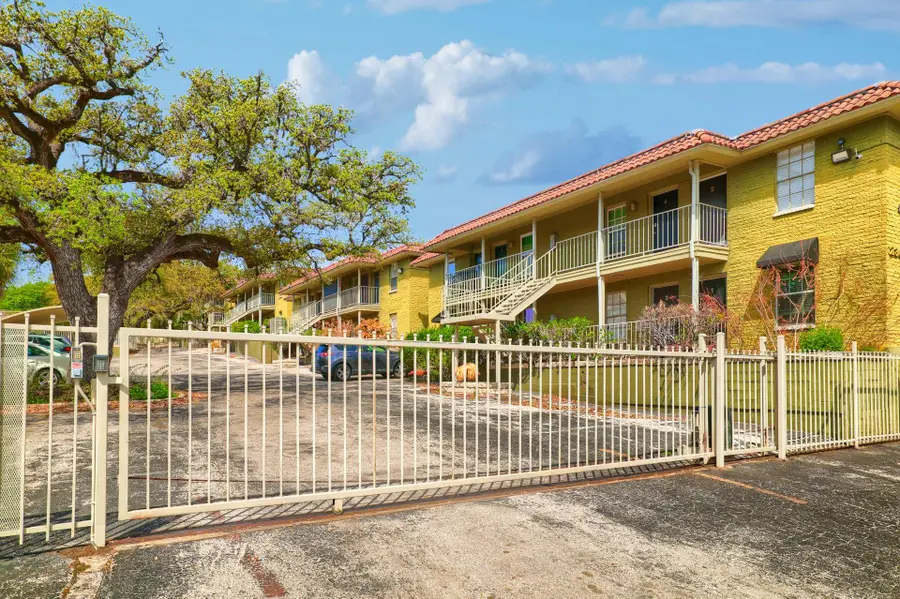 2302 East Side Dr #23, Austin, TX 78704 - #2