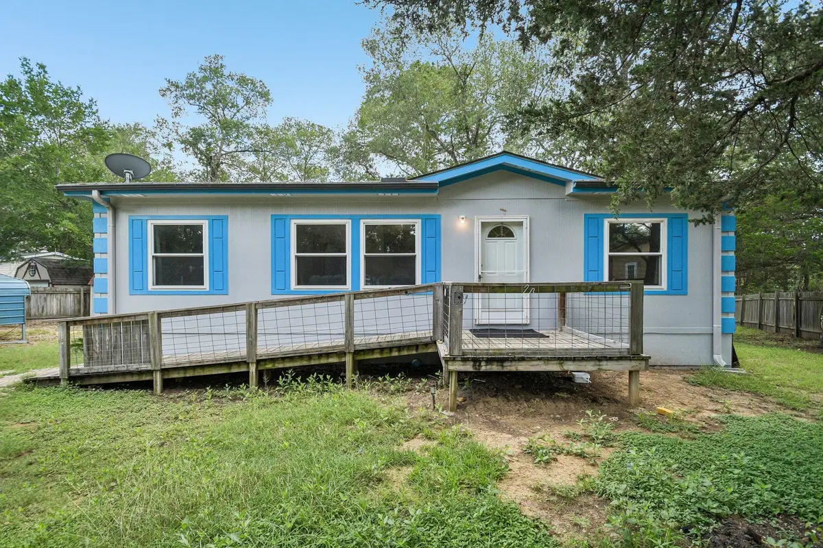 139 Meadow Creek Dr, Bastrop, TX 78602 - #1