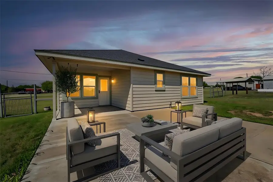 833 Thousand Oaks Trl, Liberty Hill, TX 78642 - #2