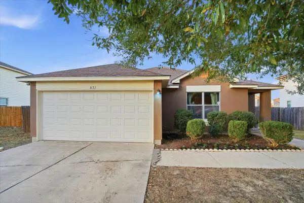 851 New Bridge Dr, Kyle, TX 78640