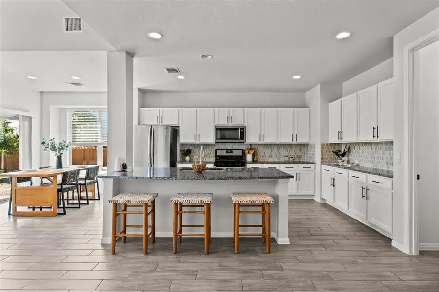 7000 Cardinal Bloom Loop, Austin, TX 78744 - #3