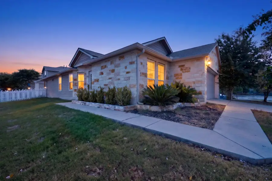 671 Tumlinson Fort Way, Round Rock, TX 78664 - #2