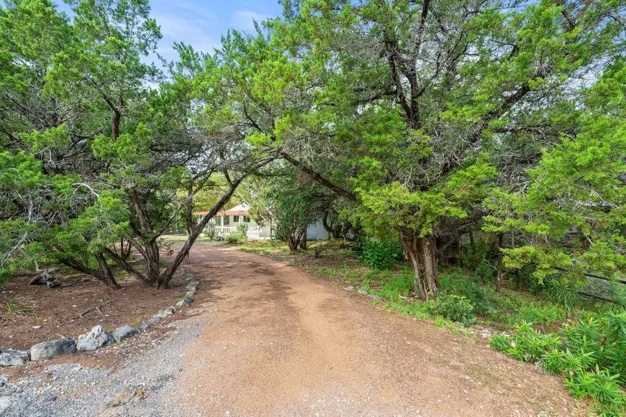 131 Belle Dr, Wimberley, TX 78676 - #2