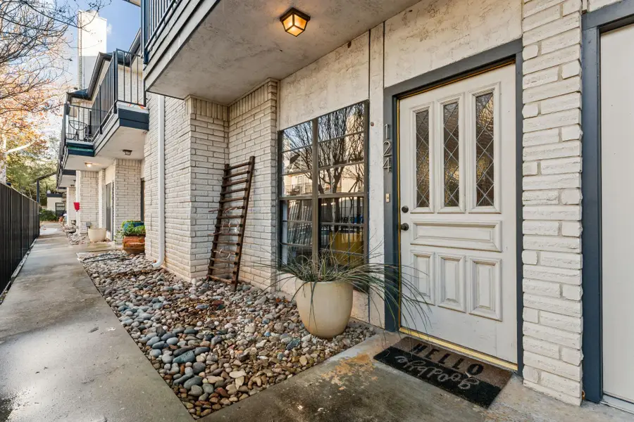 1307 Kinney Ave #124, Austin, TX 78704 - Image #3
