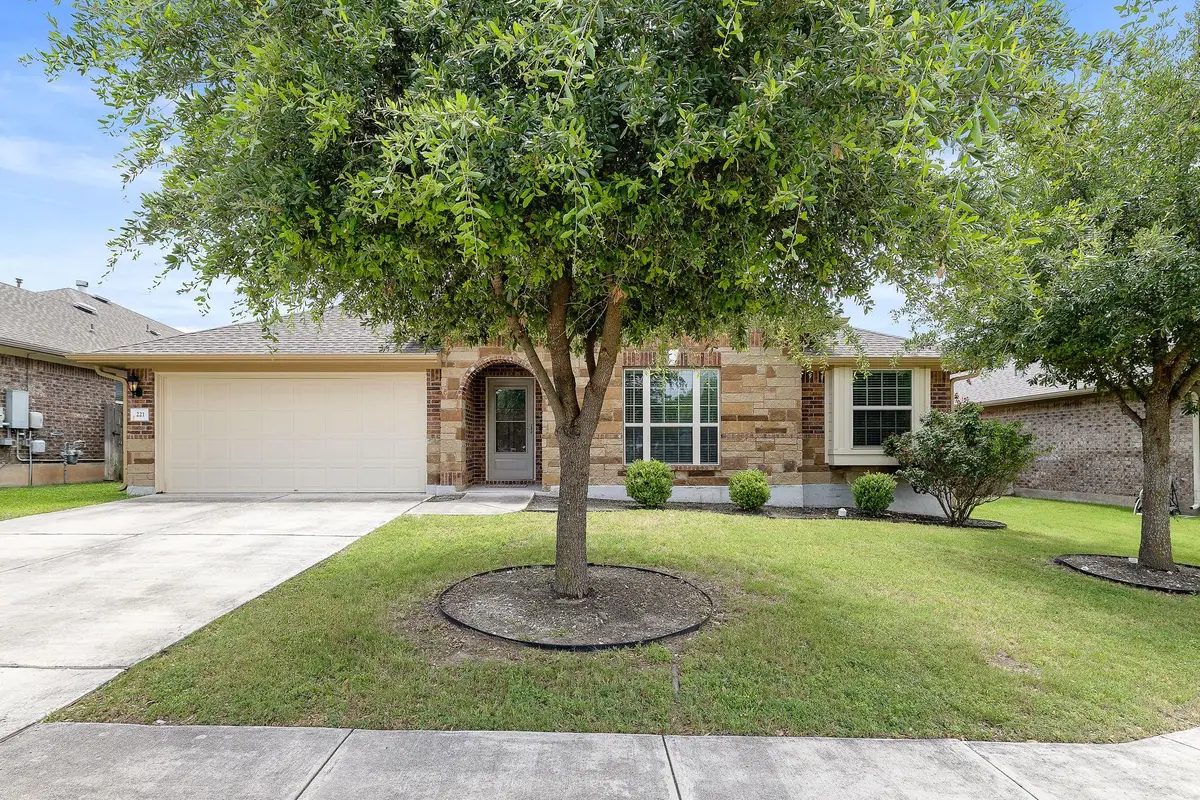 221 Loch Lomond St, Hutto, TX 78634 - #1