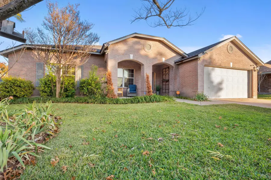 19721 San Chisolm Dr, Round Rock, TX 78664 - Image #3