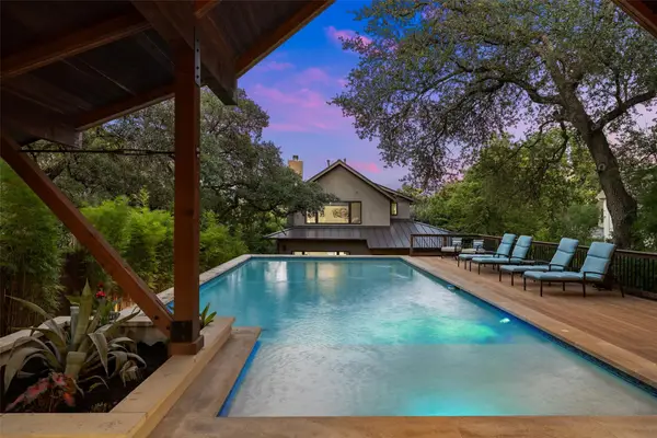 1704 East Side Dr, Austin, TX 78704