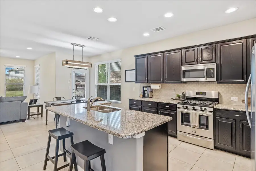 116 Cypress Bend Ct, Georgetown, TX 78626 - Image #2