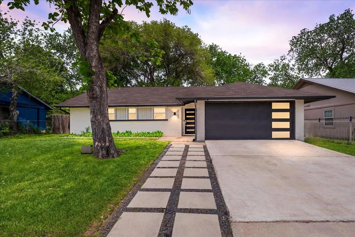 2108 Deadwood Dr, Austin, TX 78744 - #1