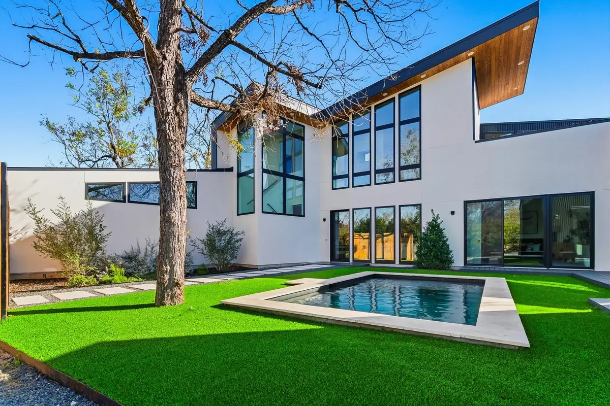 4613 Bolm Dr, Austin, TX 78702 - Image #1