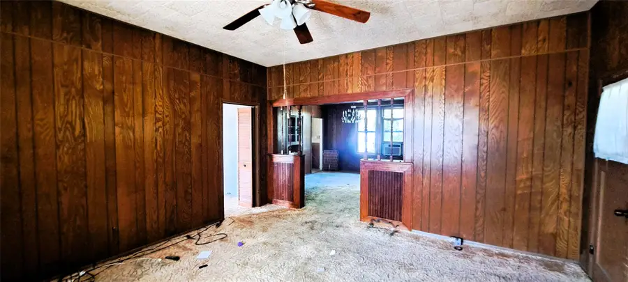 507 Sloan St, Taylor, TX 76574 - #3