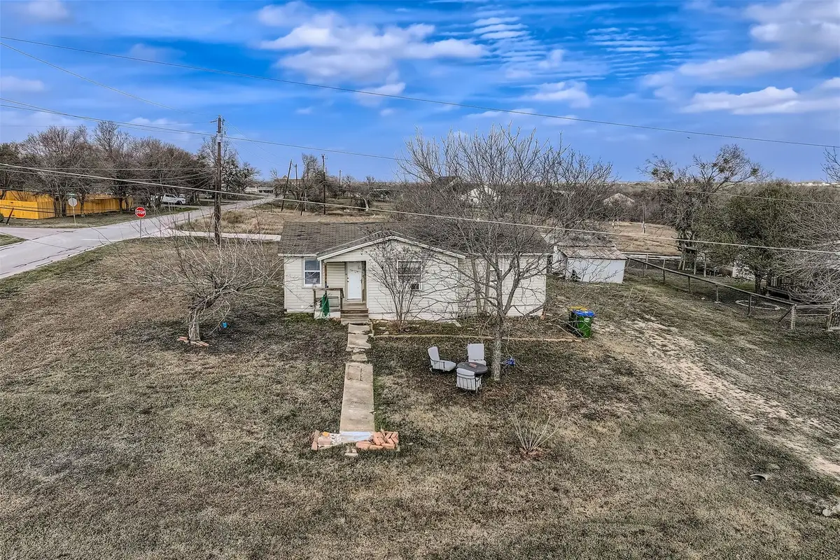 301 E Townes St, Manor, TX 78653 - Image #1