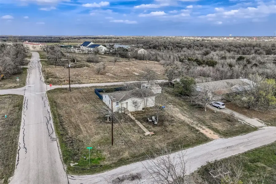 301 E Townes St, Manor, TX 78653 - Image #3