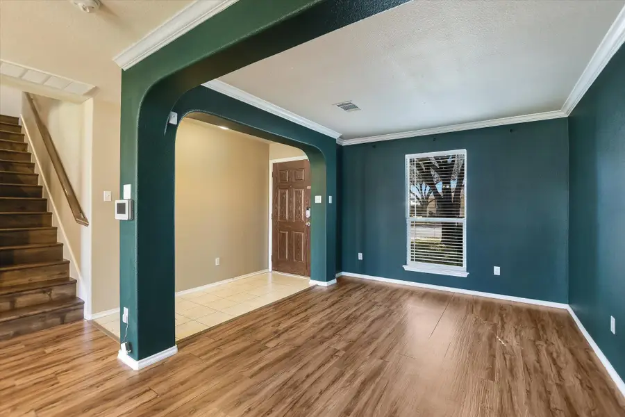 526 W Metcalfe St, Hutto, TX 78634 - #3