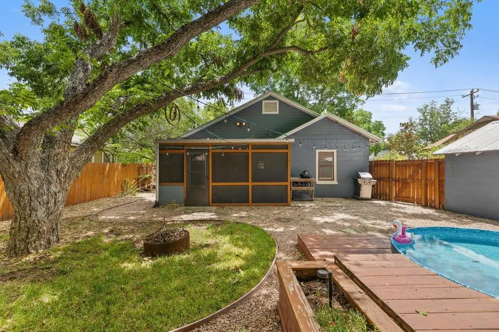 1218 S Myrtle St, Georgetown, TX 78626 - #1