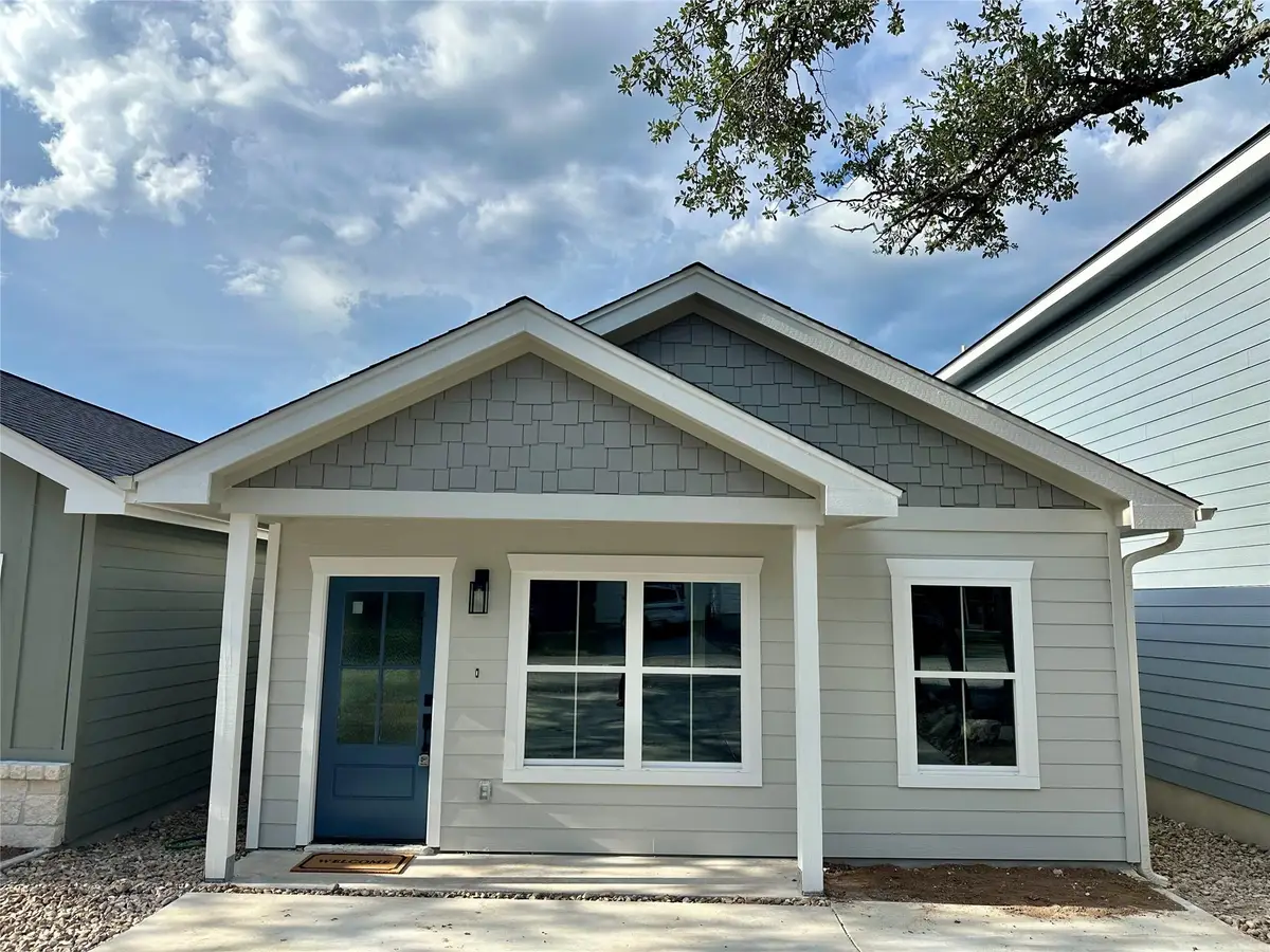 324 Shady Bluff Dr, Wimberley, TX 78676 - #1