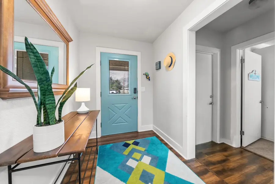 107 Channel Dr, Sunrise Beach Village, TX 78643 - Image #3