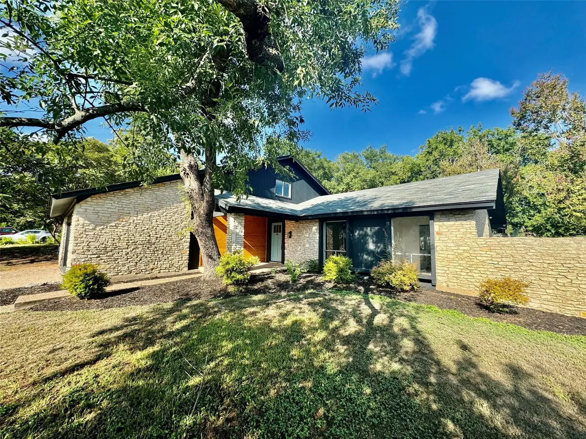 9506 Stonebridge Dr, Austin, TX 78758 - #1