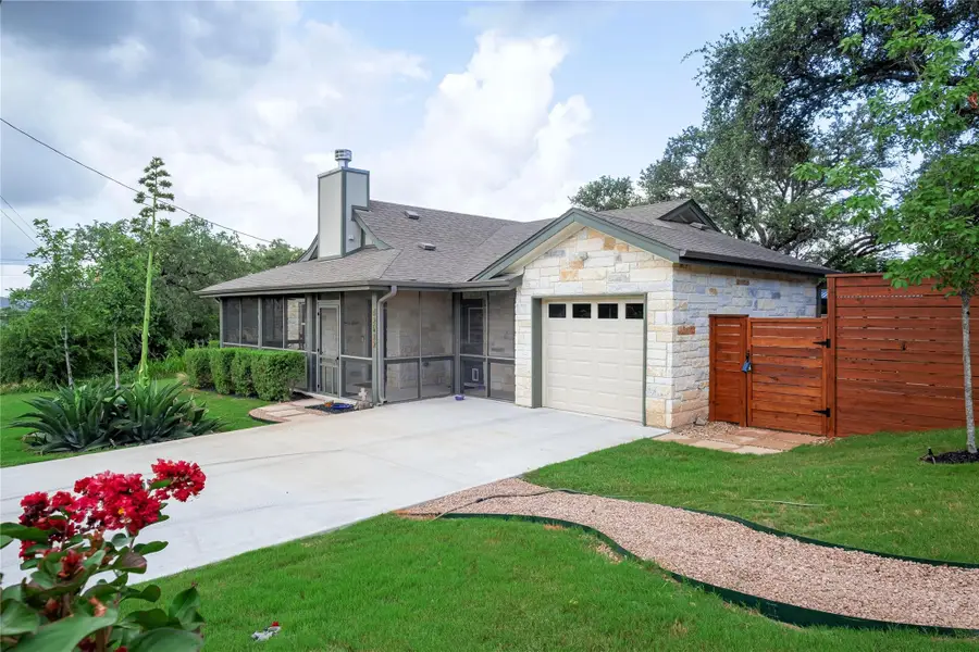 10500 W Lakeview Dr, Jonestown, TX 78645 - #2