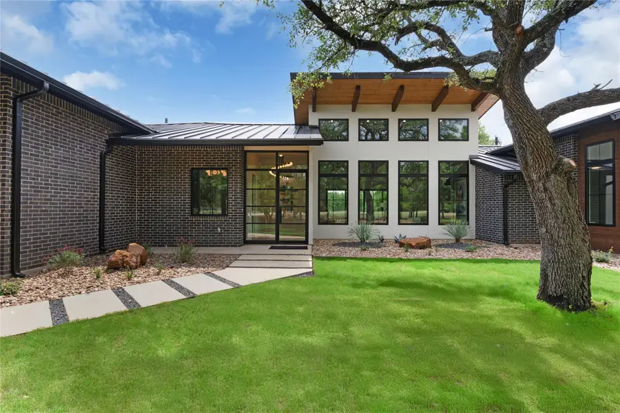 8341 Brewer Ln, Salado, TX 76571 - Image #2