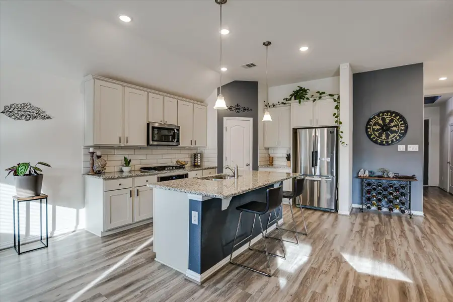 705 Millcreek Ln, Leander, TX 78641 - Image #2