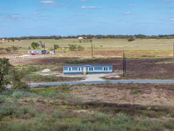 420 Beckham Dr, Dale, TX 78616