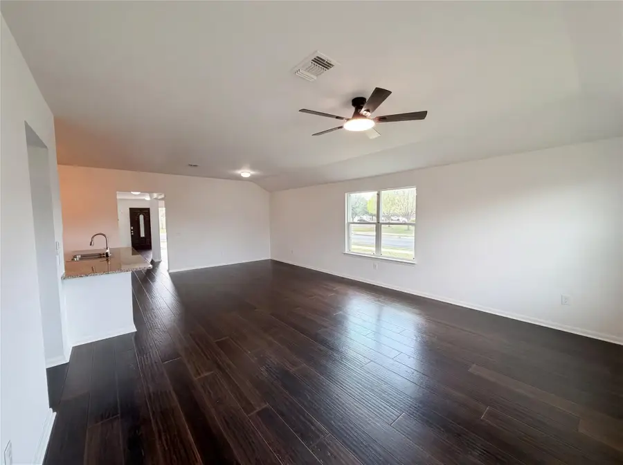 201 Camellia Dr, Hutto, TX 78634 - #3