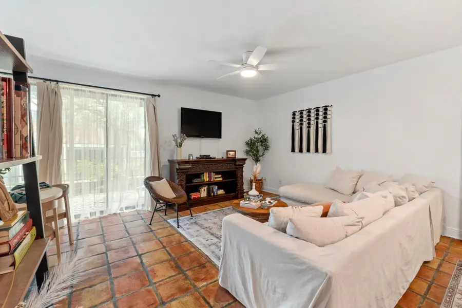 606 W Lynn St #13, Austin, TX 78703 - #3