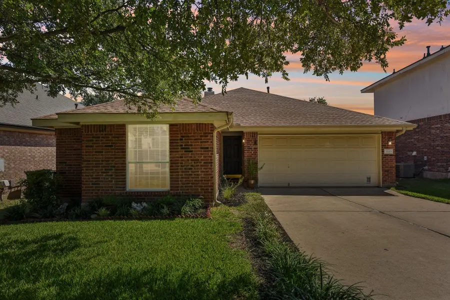 8105 Hawick Dr, Round Rock, TX 78681 - #2