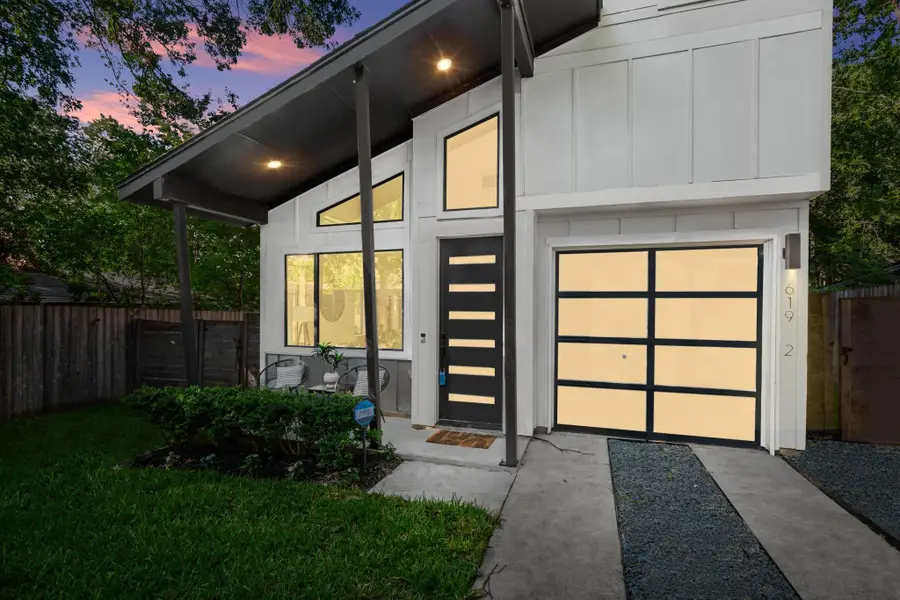 619 Hammack Dr #2, Austin, TX 78752 - #3