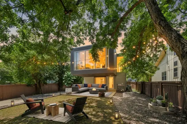 208 Lessin Ln, Austin, TX 78704