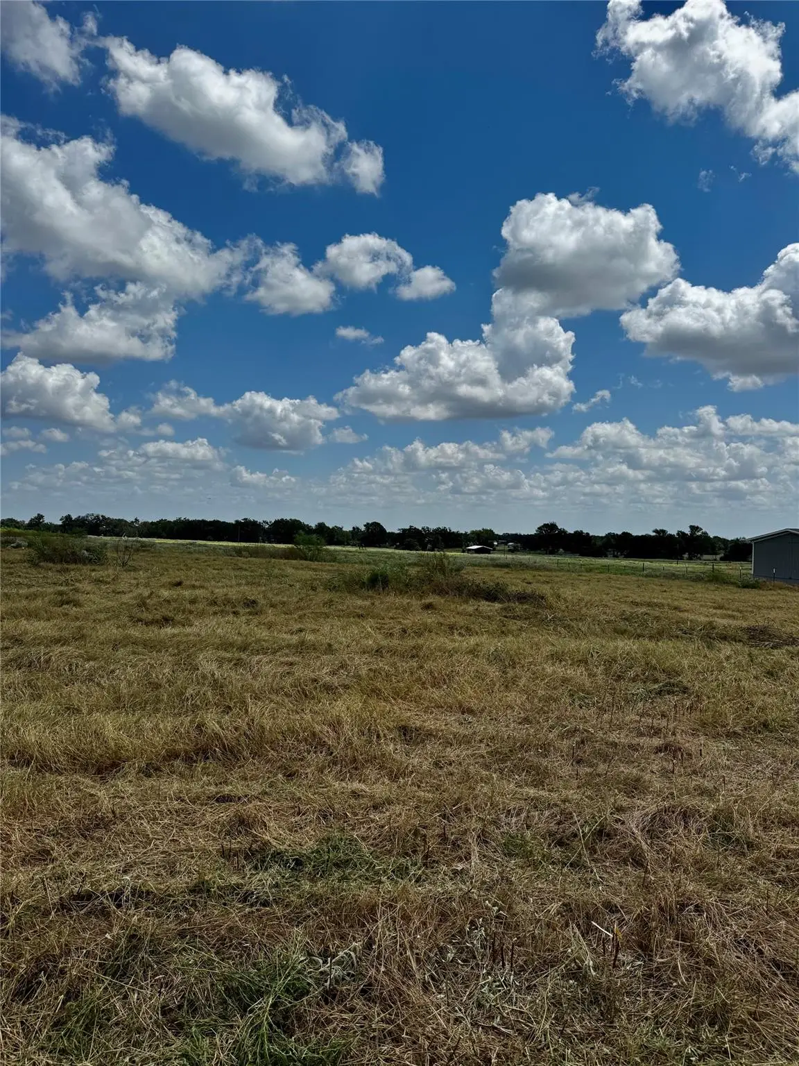 261 Engelke Rd, Kingsbury, TX 78638 - #1