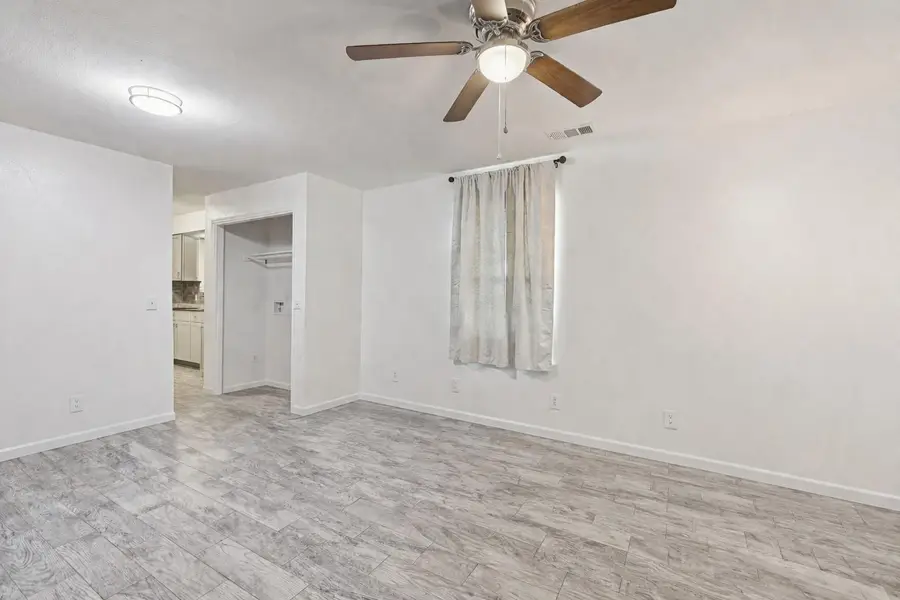 200 Monterrey St #A & B, Elgin, TX 78621 - #3